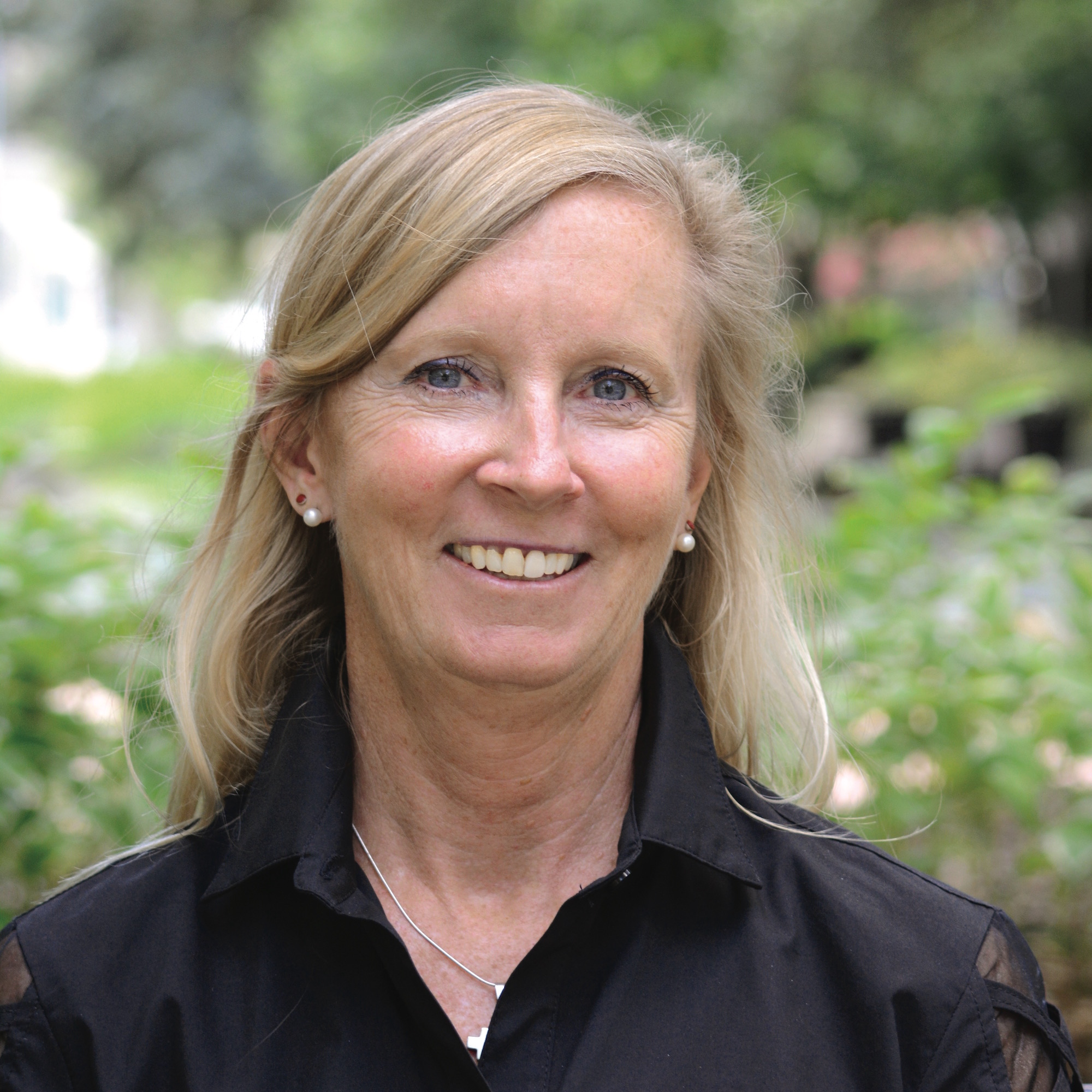 Donna Phaneuf, Leading Ladies